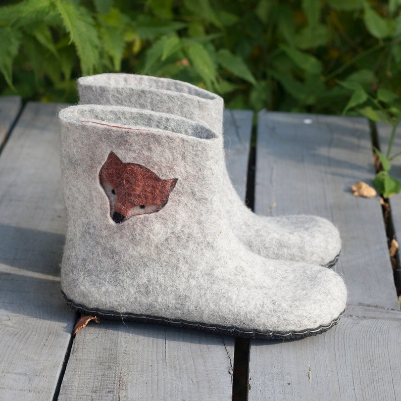 Women's Felted Booties for With Little Brown Fox Pattern