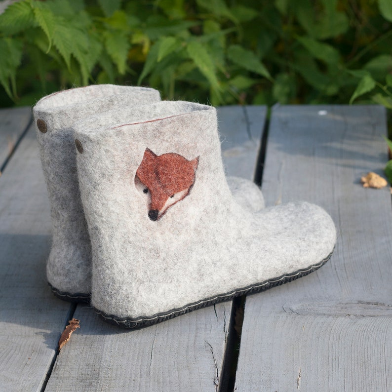 Women's Felted Booties for With Little Brown Fox Pattern