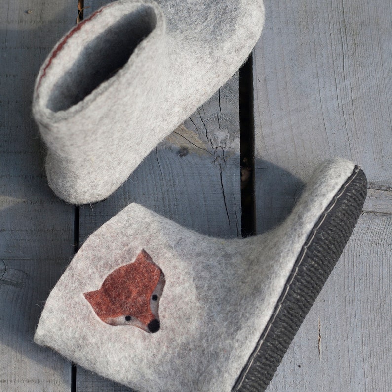 Women's Felted Booties for With Little Brown Fox Pattern