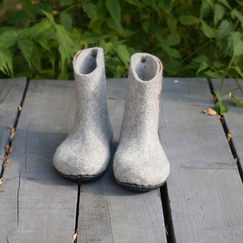 Women's Felted Booties for With Little Brown Fox Pattern