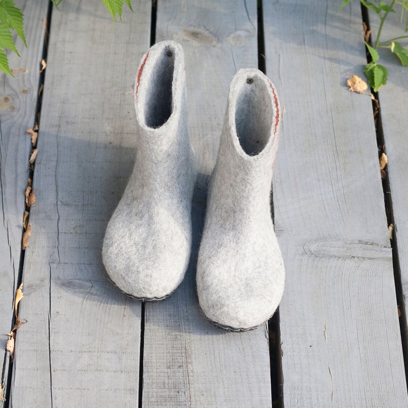 Women's Felted Booties for With Little Brown Fox Pattern