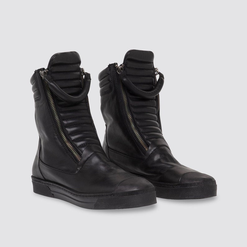 Women's Leather Sneaker Boots Moto Boots Winter Boots Ankle Boots