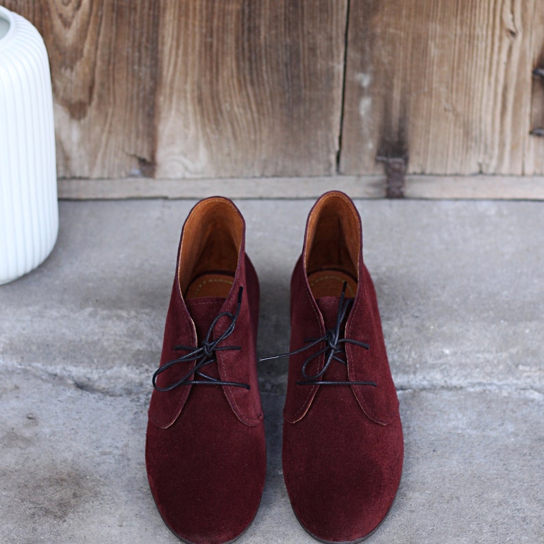 Women's Retro Style Natural Burgundy Velvet Leatherclassic Booties