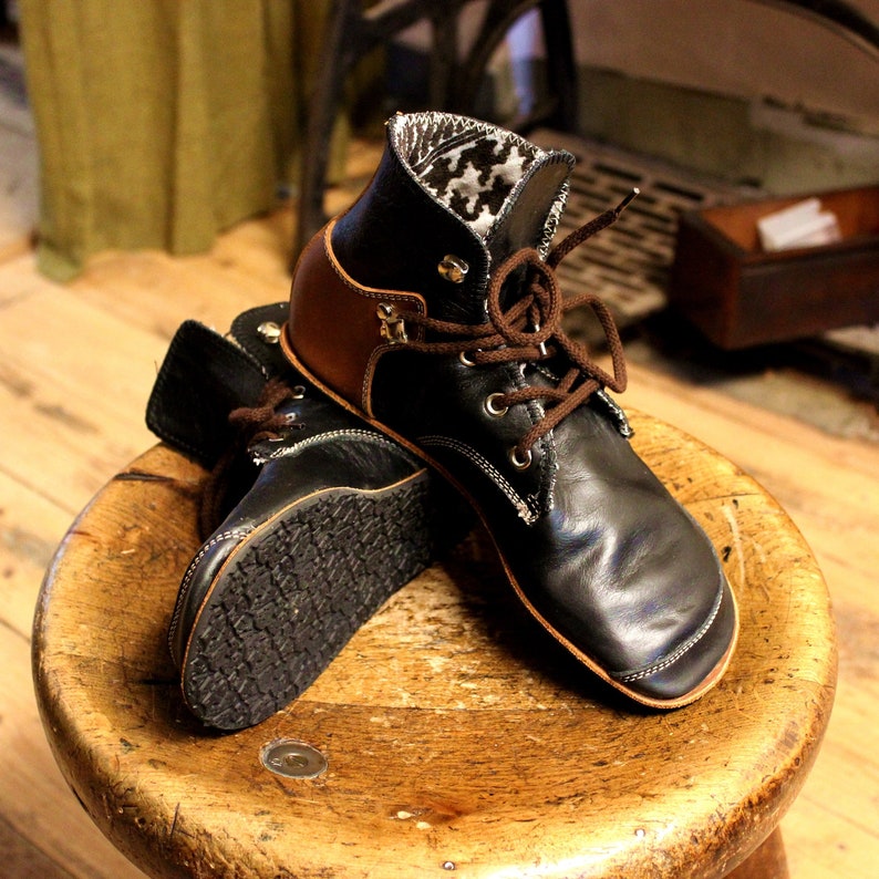 Men's Model 10 Leather Barefoot Shoes From the Shoemaker Mid Cut