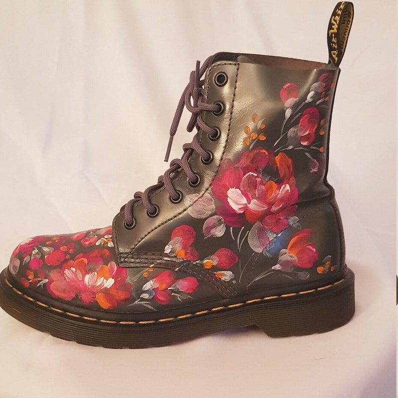 Women's Dr. Martens Vintage Hand Painted altenburg