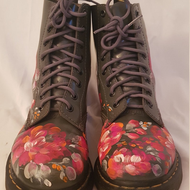 Women's Dr. Martens Vintage Hand Painted altenburg