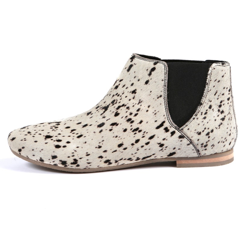 Women's Hairon Leather Chelsea Print Slip on Ankle Flat Boots Stormy