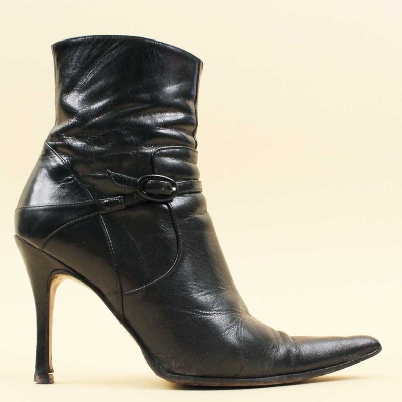 Women's 80s 90s Vtg Black Italian Leather Witch Pointy Ankle Boot by