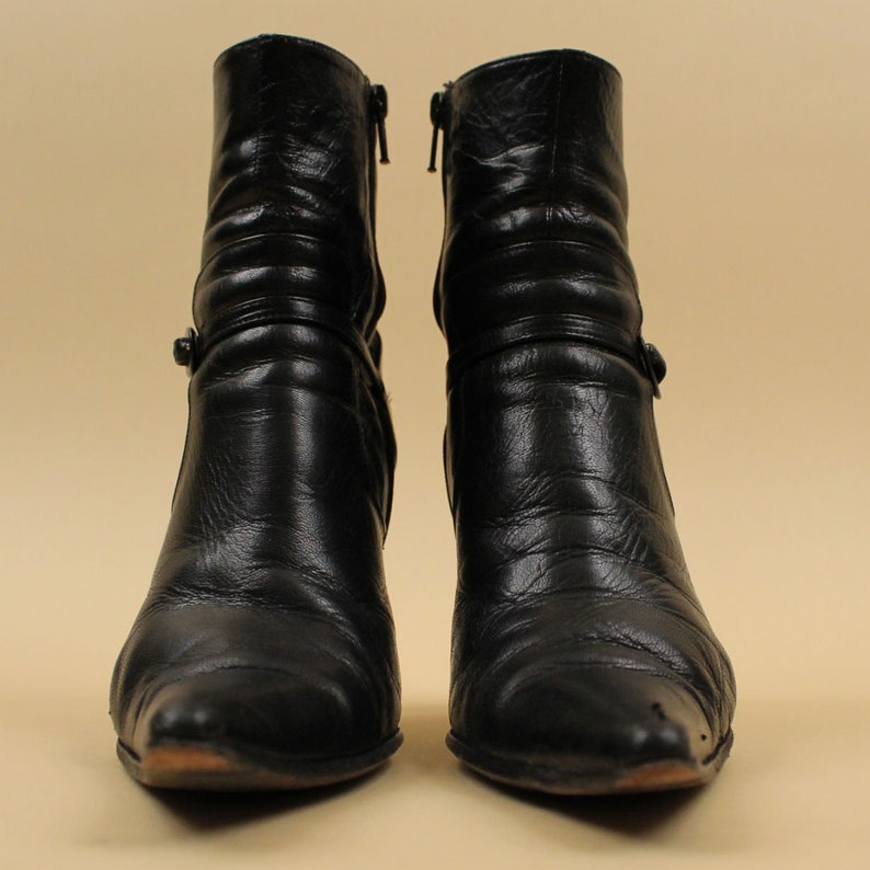 Women's 80s 90s Vtg Black Italian Leather Witch Pointy Ankle Boot by