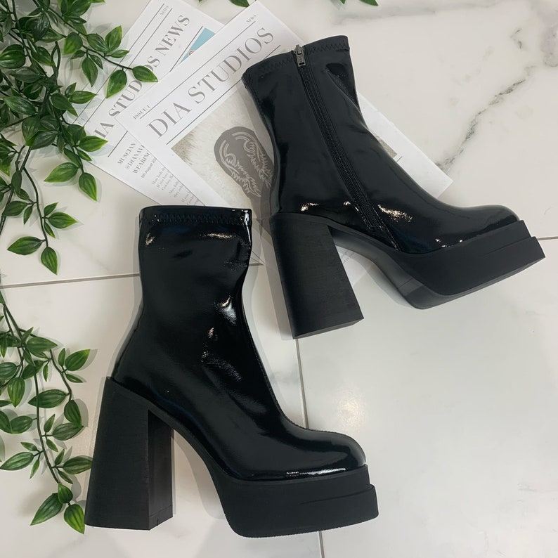 Women's Platform Heel Ankle Boots 70s Style Black