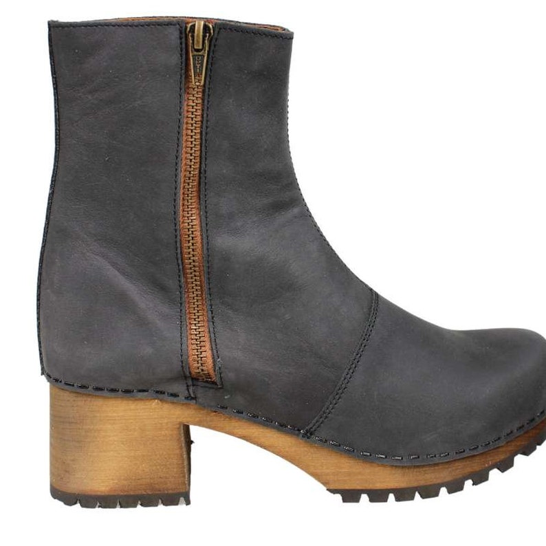 Women's Lotta's Britt Clog Boots in Charcoal Leather by Lotta From