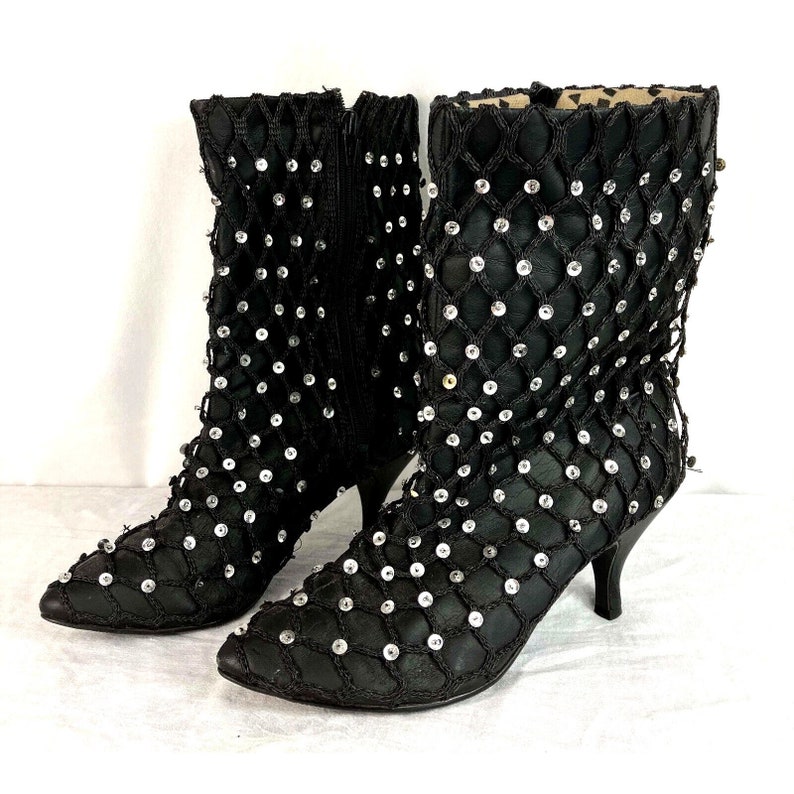 Women's 7 B MADONNA Desperately Seeking Susan Promo Fishnet BOOTS 1985