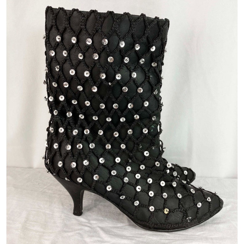 Women's 7 B MADONNA Desperately Seeking Susan Promo Fishnet BOOTS 1985