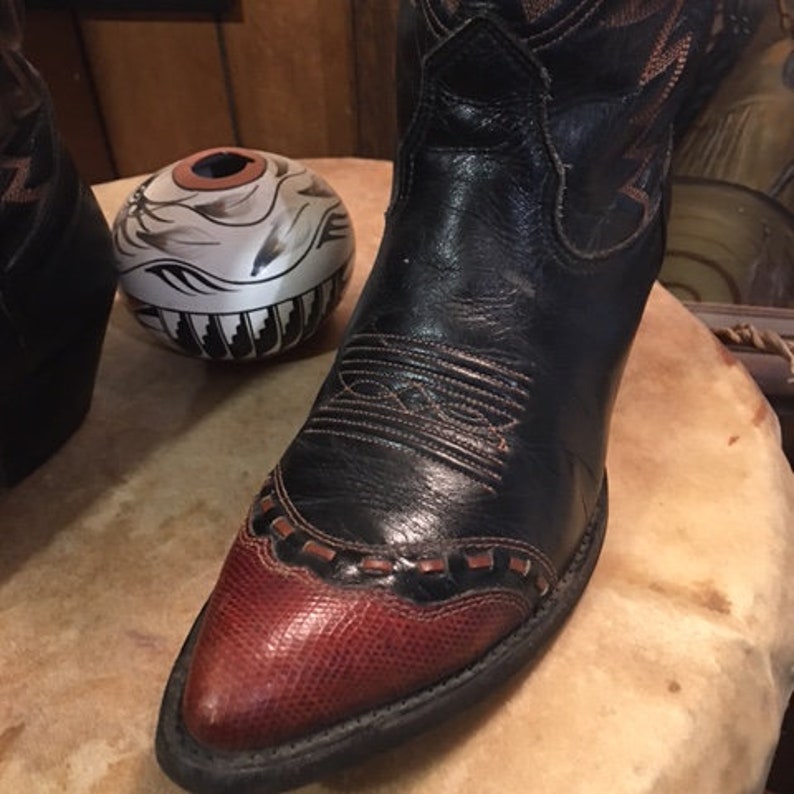 Men's Vintage Nocona Lizard Stitched Wingtip & Trim Black Cowboy