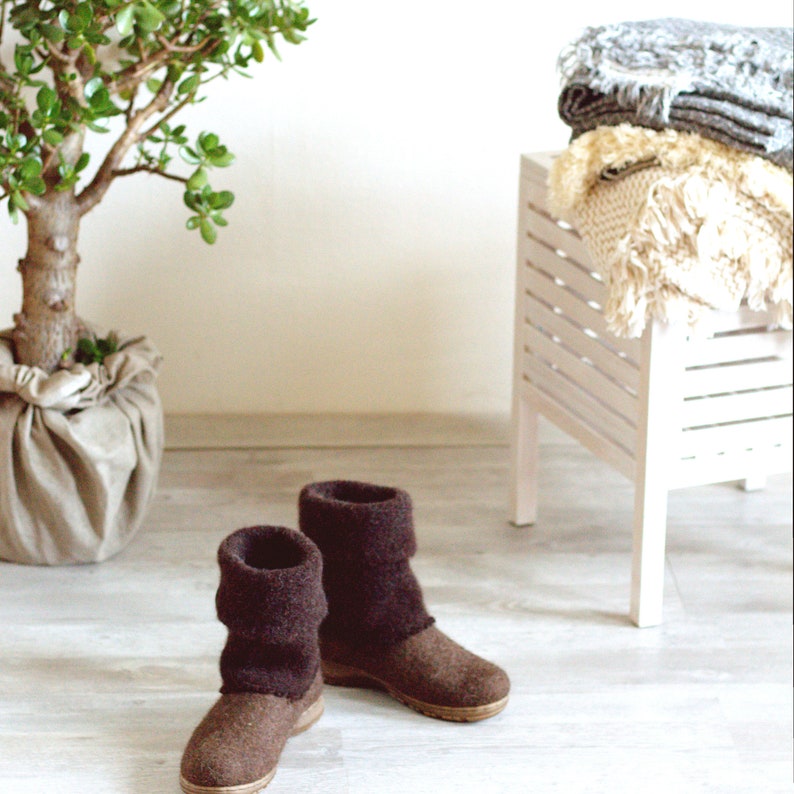 Women's Boiled Wool Shoes From Organic Wool With Rubber Soles