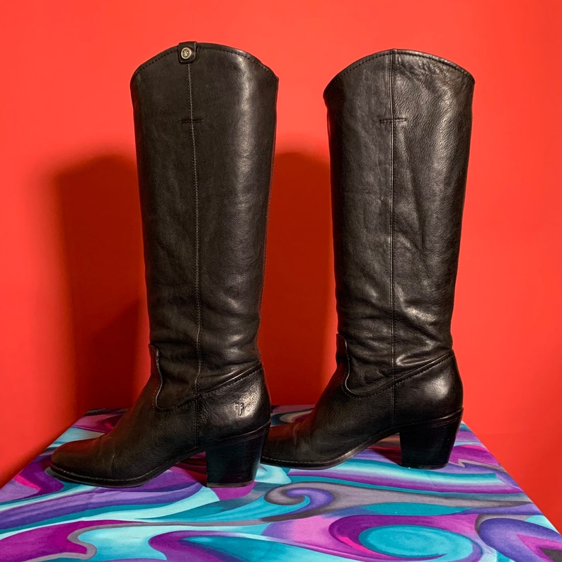 Women's Frye Black Leather Knee High Heeled Riding Boots Size Womens