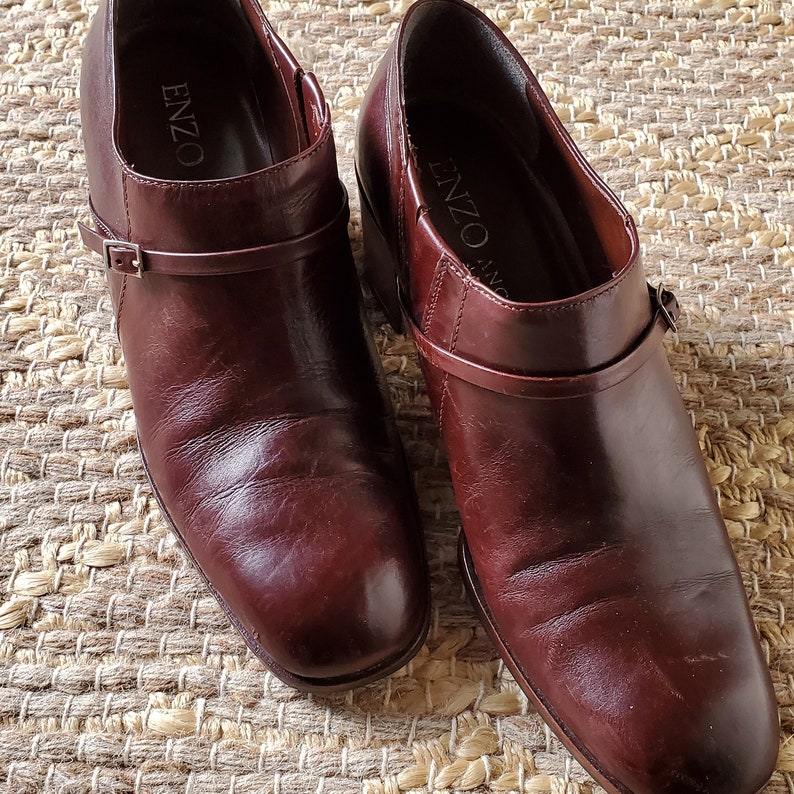 Women's 90s Walnut Brown Ankle Boots / 1990s Block Heel Booties /