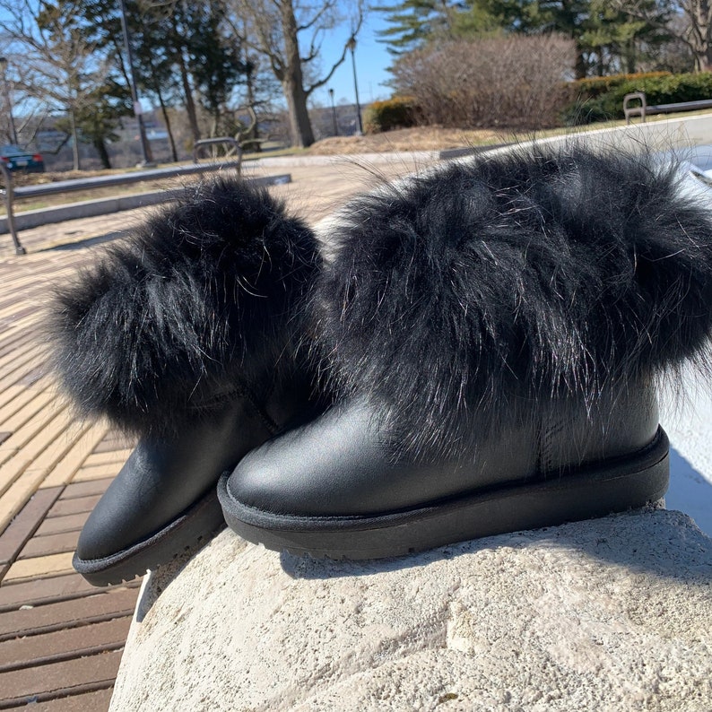 Women's Inoli Brand Black Sheepskin Fur Leather Winter Cold