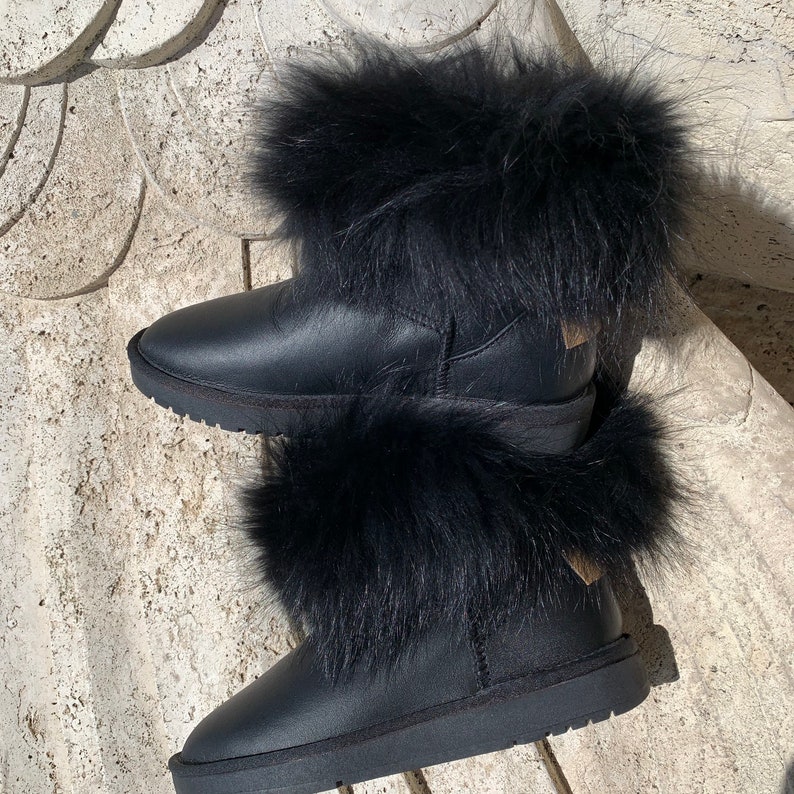 Women's Inoli Brand Black Sheepskin Fur Leather Winter Cold