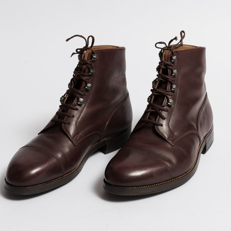 Women's 60s Vintage Woman Burgundy High Round Toe Boots