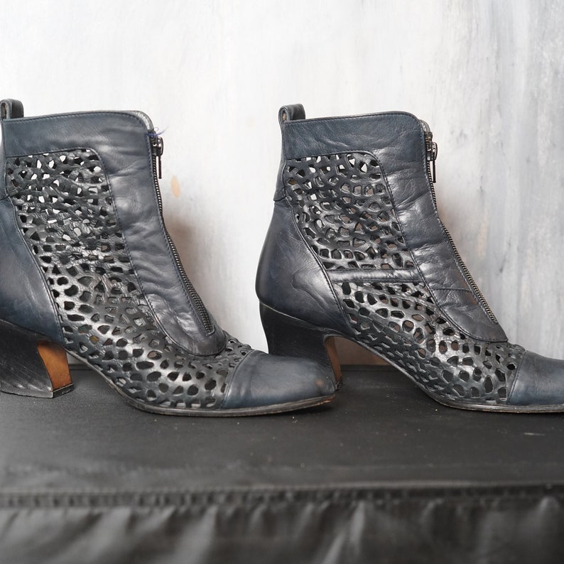 Women's Vintage Black Leather Openwork Everybody Boots / Italian Boots