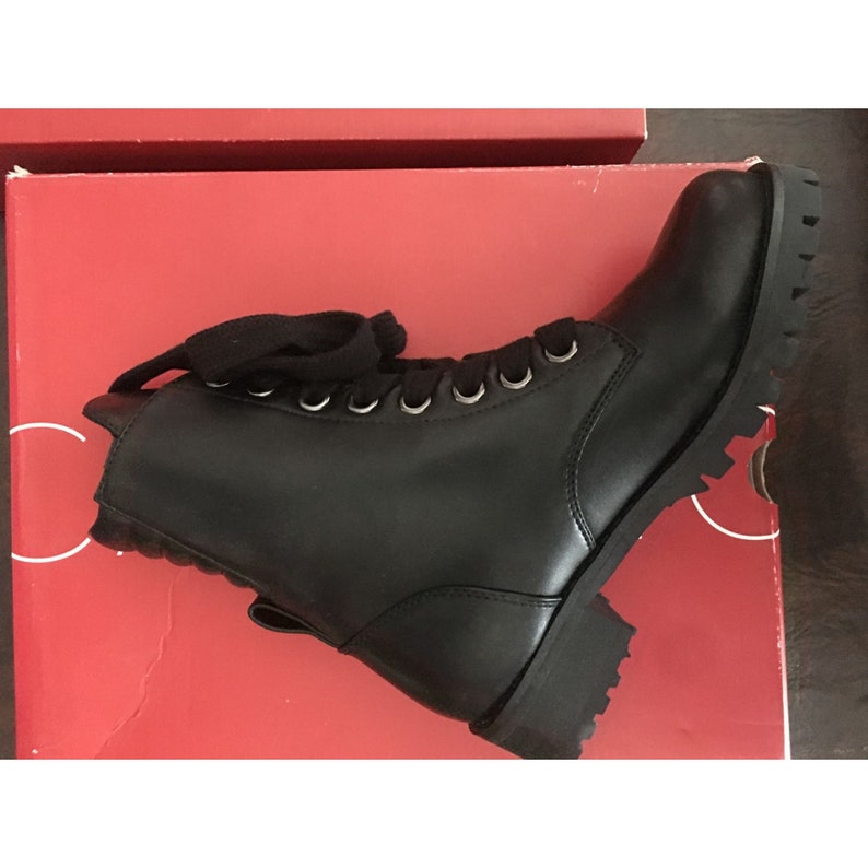 Women's NIB Capezio Flat Black Combat Boots Size 4 or 6 Available 610W